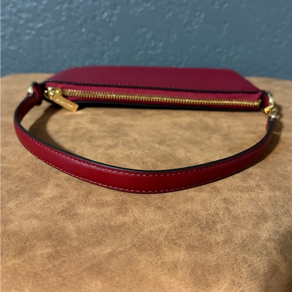 Michael Kors Jet Set Small Pebbled Leather Convertible Wristlet Cherry Red - Picture 4 of 8